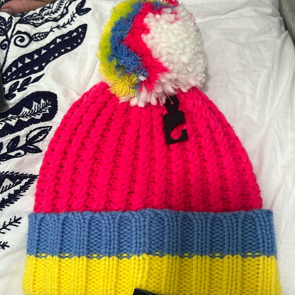 New with tags Kate spade beanie